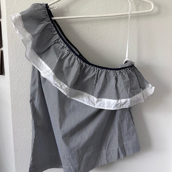 Saks Fifth Avenue Gray Asymmetrical Ruffled Shirt Resort Wear - Picture 1 of 3